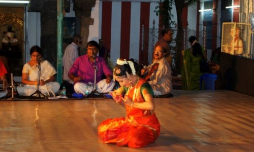 Zdjecie INDIE / Tamil Nadu / Madras, witynia Kapalewary / Tancerka