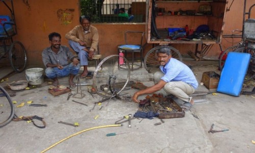 Zdjecie INDIE / New Delhi / New Delhi / Mechanik