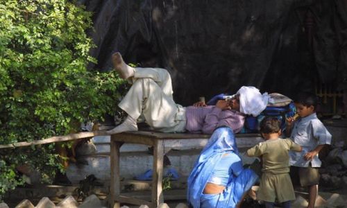 Zdjecie INDIE / Uttar Pradesh / Waranasi / Odpoczynek