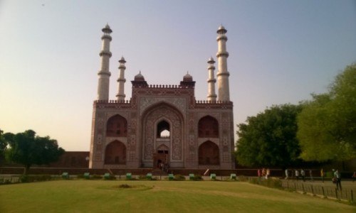 Zdjęcie INDIE / Uttar Pradeś / Sikandra / Brama do Mauzoleum Akbara