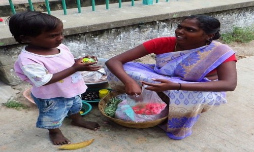 Zdjecie INDIE / Tamilnadu / Kanchipuram / mama z synem