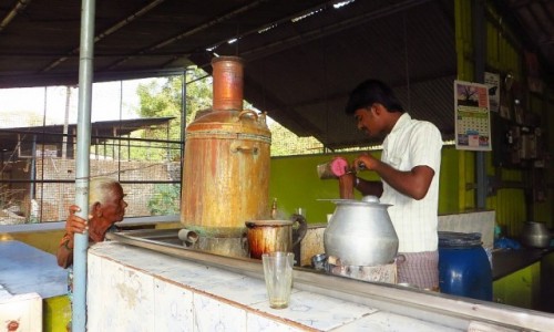Zdjcie INDIE / Tamilnadu / trasa Mahabalipuram - Kanchipuram / przydrony bar