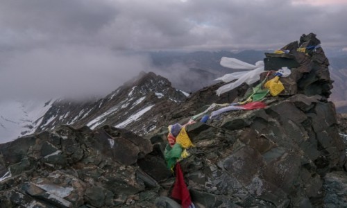 Zdjcie INDIE / Ladakh / Stok Kangri / po grani, po grani, po grani