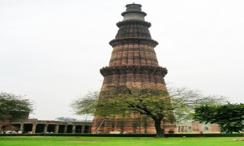 Zdjcie INDIE / Delhi / Lal Kot  / Kutb Minar