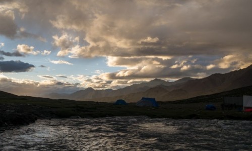 Zdjecie INDIE / Ladakh / Nimaling / magiczny zachd
