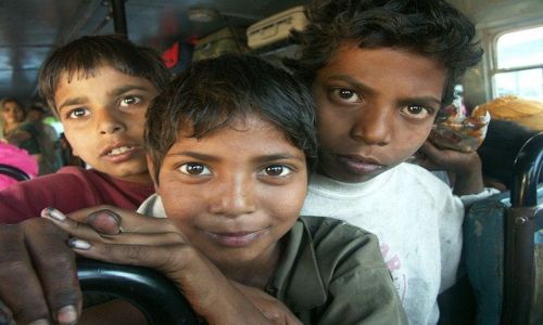Zdjecie INDIE / Radastan / Ranakpur / W autobusie