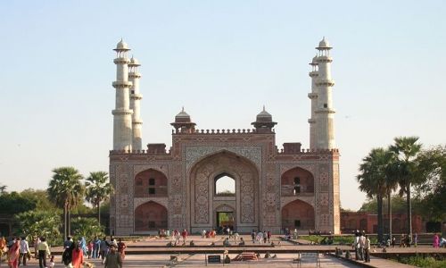 Zdjęcie INDIE / Uttar Pradesh / Sikander / Mauzoleum cesarza Agbara 2