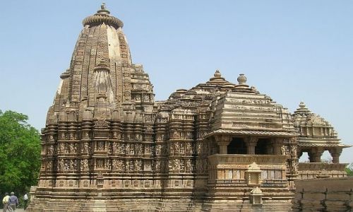 INDIE / Madhja Pradesh / Khajuraho / witynia 3 - grupa zachodnia