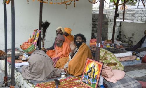 Zdjęcie INDIE / Uttarakhand / Kedarnath 3581mnpm / :-) fajne chłopaki