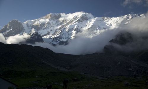 Zdjcie INDIE / Uttarakhand / Kedarnath / widok z Kedarnath na wyej