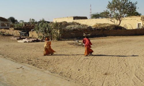 INDIE / Rajasthan / Jaisalmer - pustynia Thar / pustynne osady