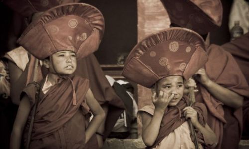 Zdjecie INDIE / Ladakh / Lamayuru / Modzi mnisi III