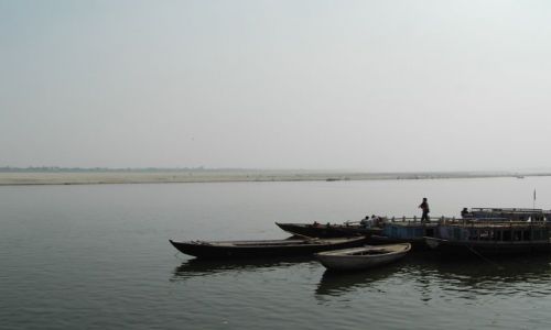 INDIE / Uttar Pradesh / Varanasi / Ganges