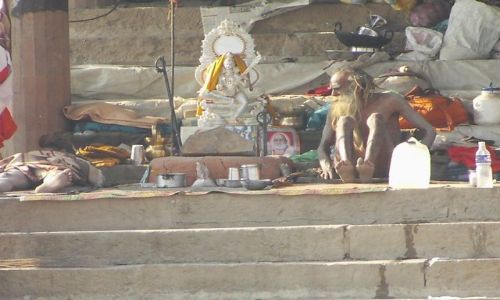 INDIE / Uttar Pradesh / Varanasi / asceci