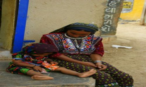 Zdjęcie INDIE / Ahmamabad / Ahmamabad / Mama