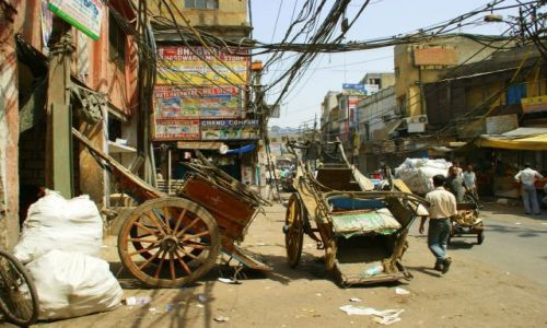 Zdjecie INDIE / Ahmamabad / Ahmamabad / Jad  wozy  kolorowe