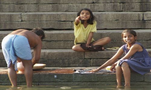 INDIE / Uttar Pradesh / Varanasi / codzienno