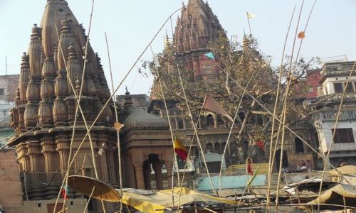INDIE / Uttar Pradesh / Varanasi / z odzi
