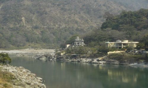 INDIE / Uttaranchal / Rishikesh / blisko rde Gangesu
