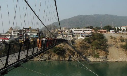 Zdjcie INDIE / Uttaranchal / Rishikesh / drugi brzeg