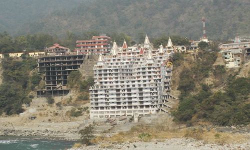 Zdjcie INDIE / Uttaranchal / Rishikesh / czyby kolejny Ashram?