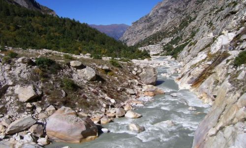 Zdjecie INDIE / Uttarakhand / Park Narodowy Gangotri / Ganga znaczy 