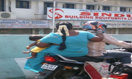 Zdjęcie INDIE / Tamil Nadu / Chinnai, (Madras) / A gdzie fotelik?