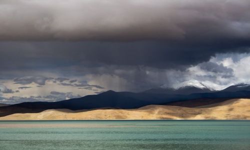 Zdjecie INDIE / Ladakh / Jezioro TsoMoriri / Burza