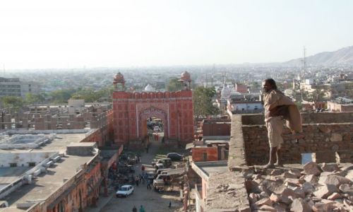 Zdjecie INDIE / Rajasthan / Jaipur / Brama do Rowego Miasta