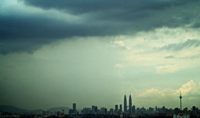 Zdjęcia: Kuala Lumpur, Nadchodzi burza..., INDONEZJA Zdjęcia: Kuala Lumpur, Nadchodzi burza..., INDONEZJA