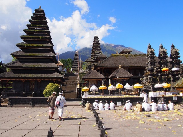 Zdj cia: Pura Besakih, Bali, Najpikniejsza witynia na wyspie, INDONEZJA