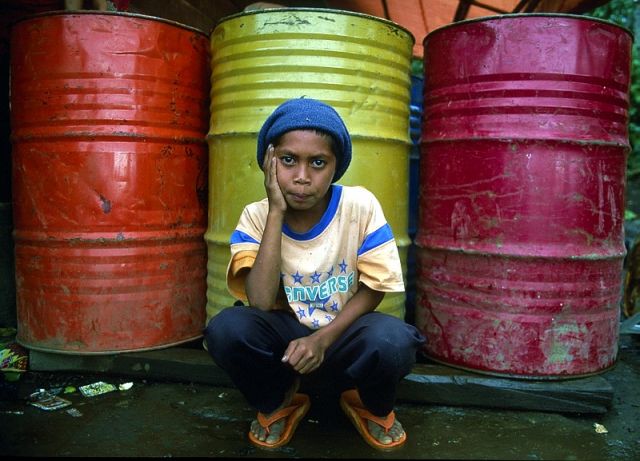 Zdjęcia: Na stacji benzynowej, Flores, Indonezja 9, INDONEZJA Zdjęcia: Na stacji benzynowej, Flores, Indonezja 9, INDONEZJA