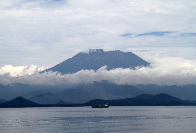 Zdjęcia: BALI, Indonezja, BALI-W DRODZE NA LOMBOK, INDONEZJA Zdjęcia: BALI, Indonezja, BALI-W DRODZE NA LOMBOK, INDONEZJA