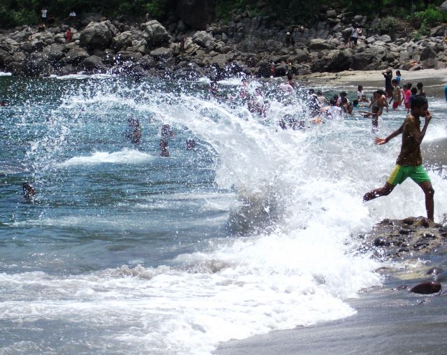 Zdjęcia: Lalamera, Lembata, ... kieszonkowe tsunami..., INDONEZJA Zdjęcia: Lalamera, Lembata, ... kieszonkowe tsunami..., INDONEZJA