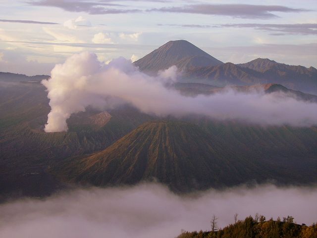 Zdjęcia: Narodowy Park Wulkanów Bromo-Tenger-Semeru, Jawa, wulkany, INDONEZJA Zdjęcia: Narodowy Park Wulkanów Bromo-Tenger-Semeru, Jawa, wulkany, INDONEZJA