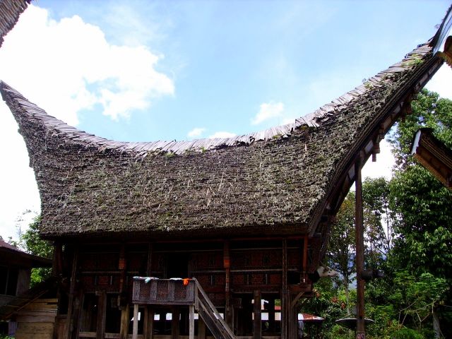 Zdjęcia: okolice Rantepao, Sulawesi, stary dach, INDONEZJA Zdjęcia: okolice Rantepao, Sulawesi, stary dach, INDONEZJA