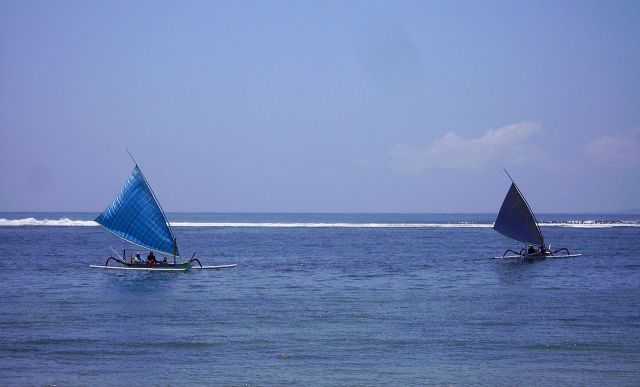 Zdjęcia: Sanur, Bali, balijskie łódki, INDONEZJA Zdjęcia: Sanur, Bali, balijskie łódki, INDONEZJA
