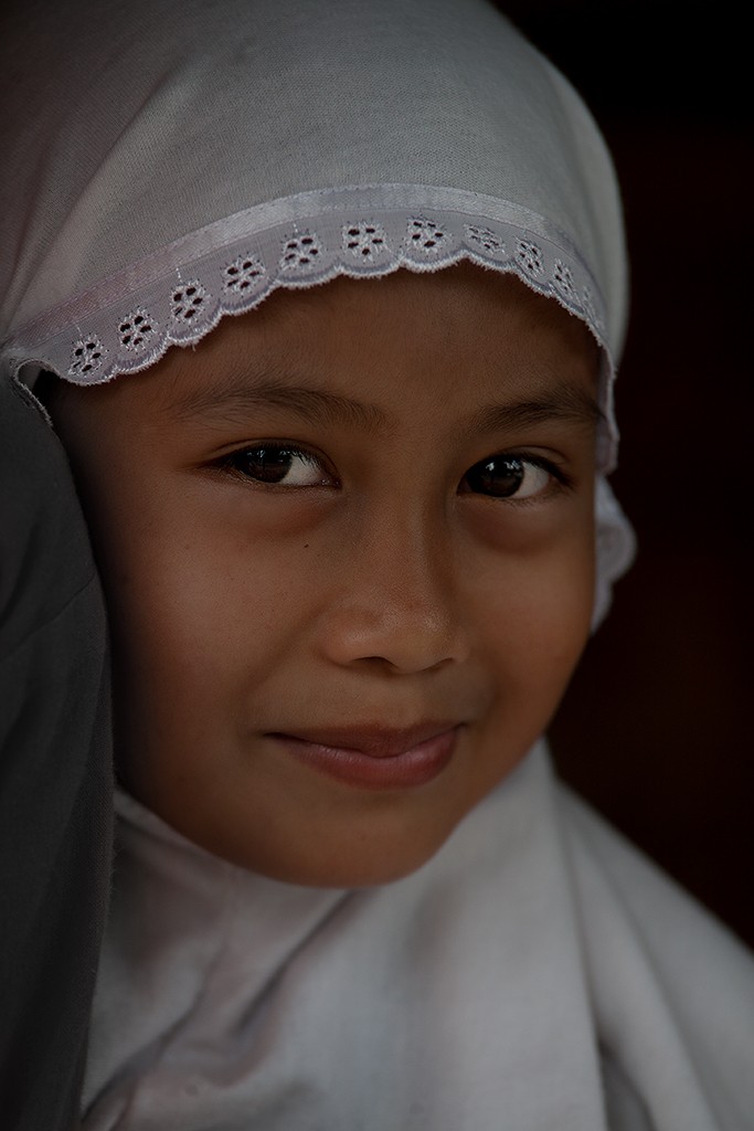 Zdjęcia: Lombok, Lombok, Dziewczynka z Lombok, INDONEZJA Zdjęcia: Lombok, Lombok, Dziewczynka z Lombok, INDONEZJA