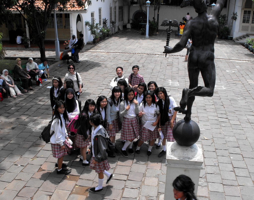 Zdjęcia: Old Town, Jakarta, z nieukrywanym zainteresowaniem......, INDONEZJA Zdjęcia: Old Town, Jakarta, z nieukrywanym zainteresowaniem......, INDONEZJA