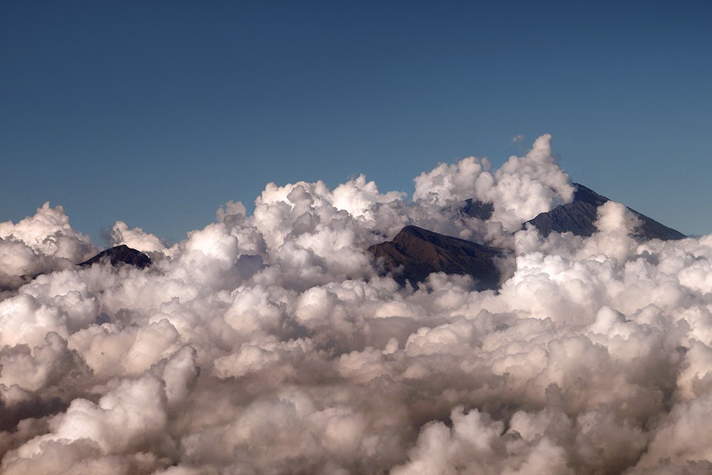 Zdjęcia: Mt Rinjani, Lombok, wysoko w chmurach, INDONEZJA Zdjęcia: Mt Rinjani, Lombok, wysoko w chmurach, INDONEZJA