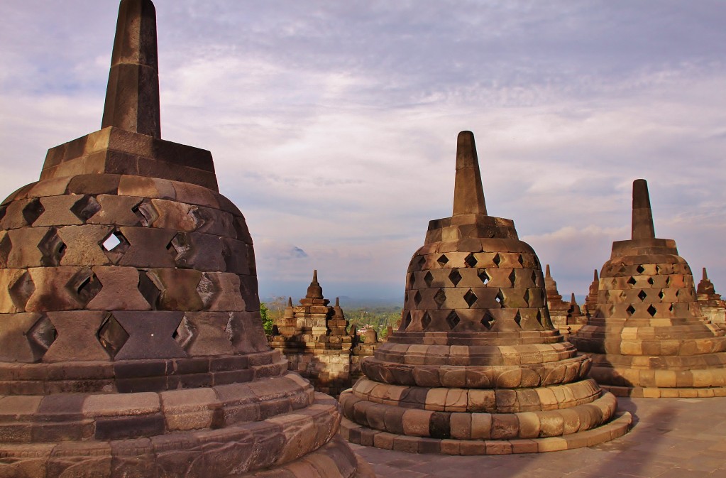 Zdjęcia: Borobudur, Jawa, Stupy, INDONEZJA Zdjęcia: Borobudur, Jawa, Stupy, INDONEZJA