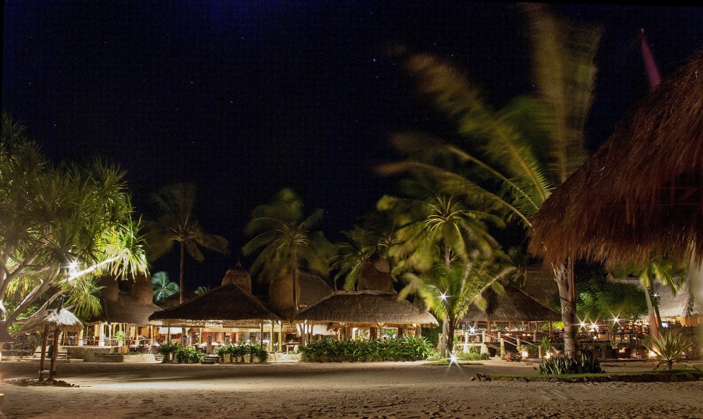 Zdjęcia: Okolice wsi Kuta, Lombok, Novotel nocą-Lombok, INDONEZJA Zdjęcia: Okolice wsi Kuta, Lombok, Novotel nocą-Lombok, INDONEZJA