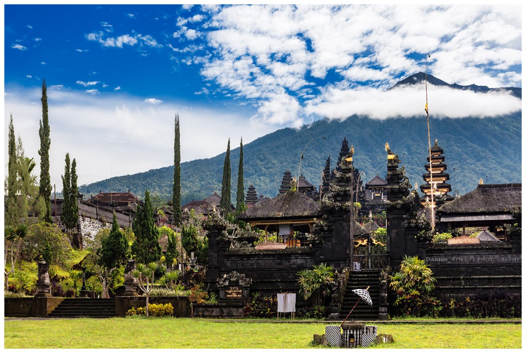 Zdjęcia: Pura Besakih, Bali, Pura Besakih - lower level, INDONEZJA Zdjęcia: Pura Besakih, Bali, Pura Besakih - lower level, INDONEZJA