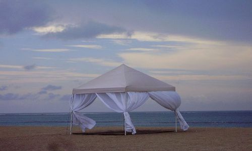 Zdjecie INDONEZJA / Bali / na play w Kuta Beach  / zapa wiatr ...........