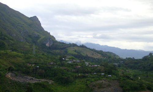 Zdjęcie INDONEZJA / Sulawesi Południowe / w drodze do Rantepao / rajobraz z Sulawesi -Celebes