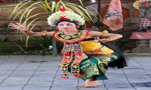 Zdjecie INDONEZJA / Bali / Bali / Tancerka