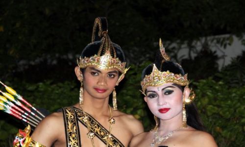 Zdjcie INDONEZJA / Java / Prambanan / Bohaterowie Ramayany... czyli ichni Romea i Julia... ale z Happy Endem :D