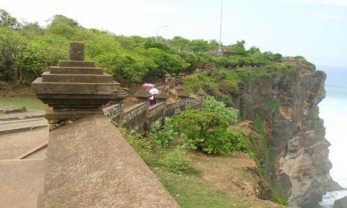 Zdjecie INDONEZJA / Bali / okolice Ubud / Klify i swiatynia