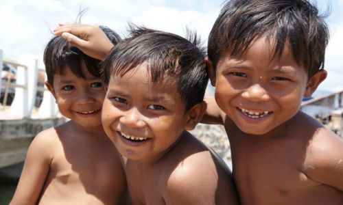 Zdjecie INDONEZJA / Sumbawa / Sape / Dzieciaki