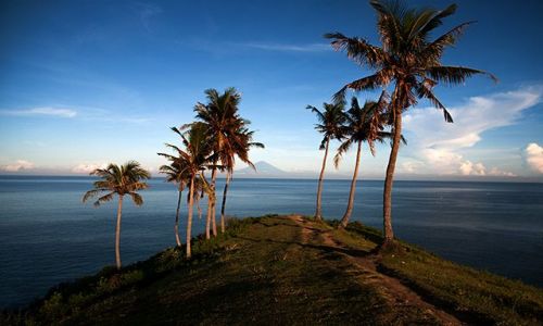 Zdjecie INDONEZJA / Lombok / 15 km od Singgigi / Konkurs, a moze budzenie przy takim widoku?